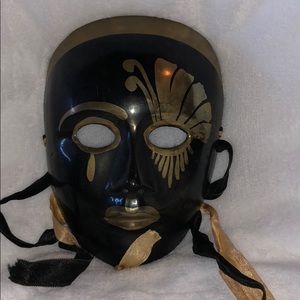 Metal decorative face mask
